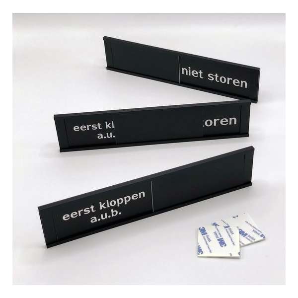 Schuifbordje Eerst kloppen - Niet storen - 255 mm x 57 mm - Bevestiging twee 3M dubbelzijdige stickers - Promessa-Design.