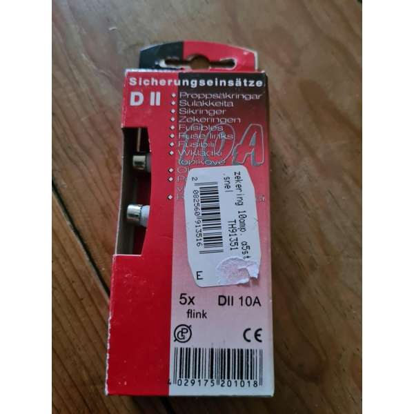 5 zekeringen 10amp Dll