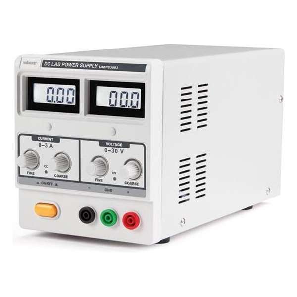 DC-LABOVOEDING 0-30 VDC / 0-3 A MAX MET DUBBEL LCD-SCHERM