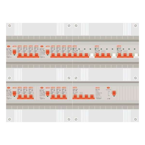 3 fase groepenkast met 14 licht groepen en 3 krachtgroepen