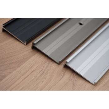 ALUMINIUM TRAPKANTPROFIELEN type 845 KUBERIT  ZILVER 14 x 43 x 100 cm x ( set van 15 stuks ) voor PVC